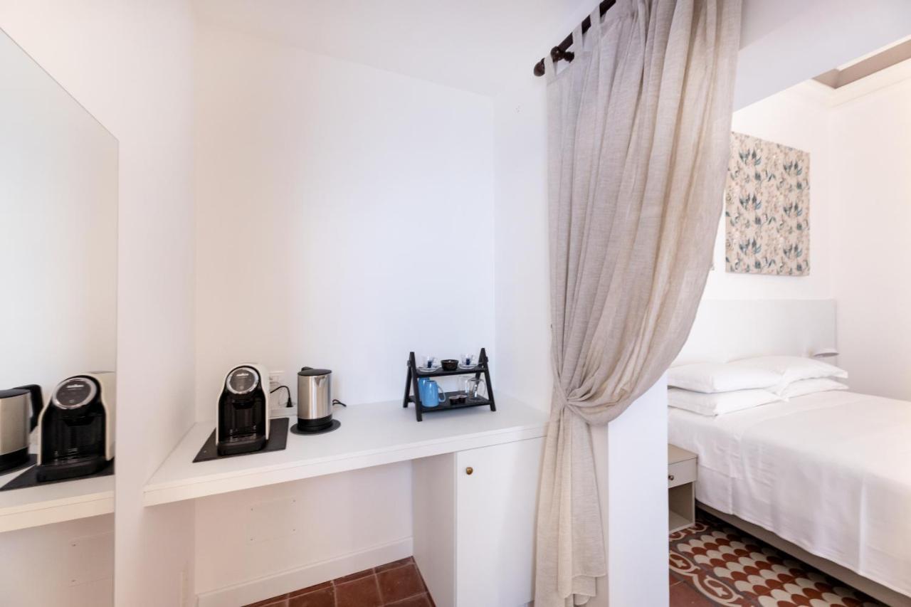 Riflessi Acireale Palace Suites エクステリア 写真